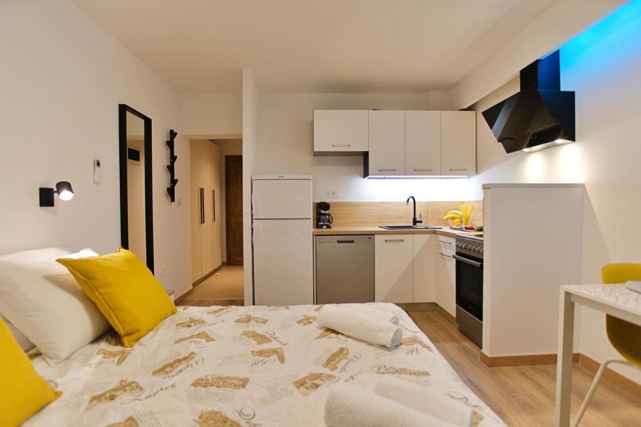 Apartments Kiwi Rovinj Exteriör bild